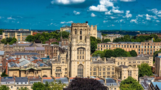 Universitas Bristol: Kampus Riset Terkemuka dengan Reputasi Global